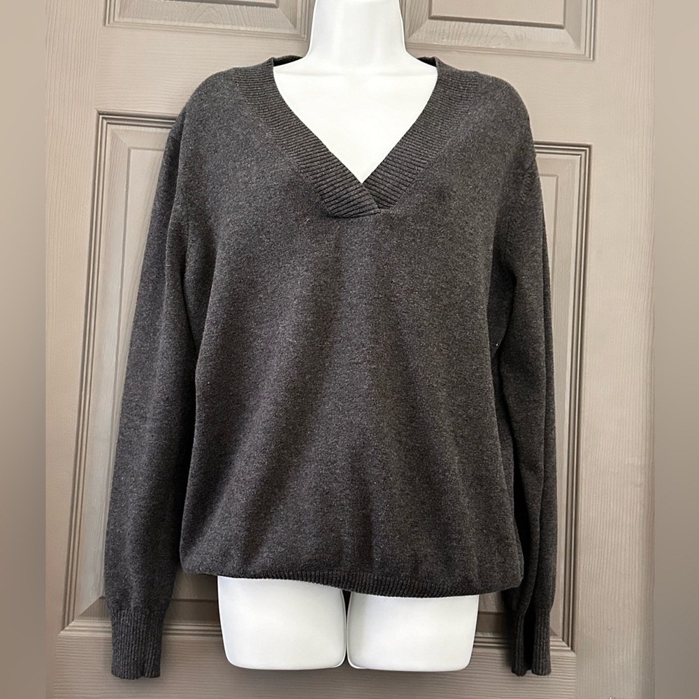 GAP V-Neck Sweater Top Sz XL Heather Grey